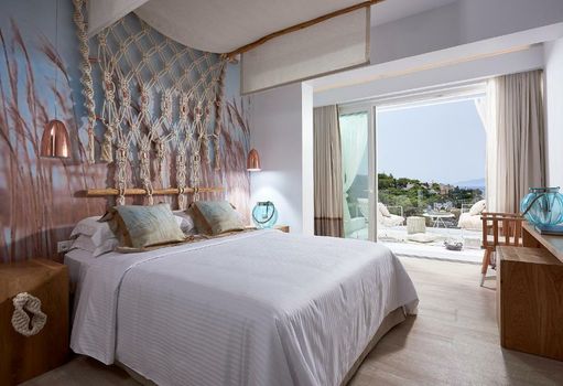 Canal Suites