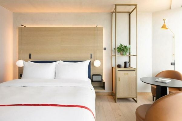 Ruby Emma Hotel Amsterdam by IHG