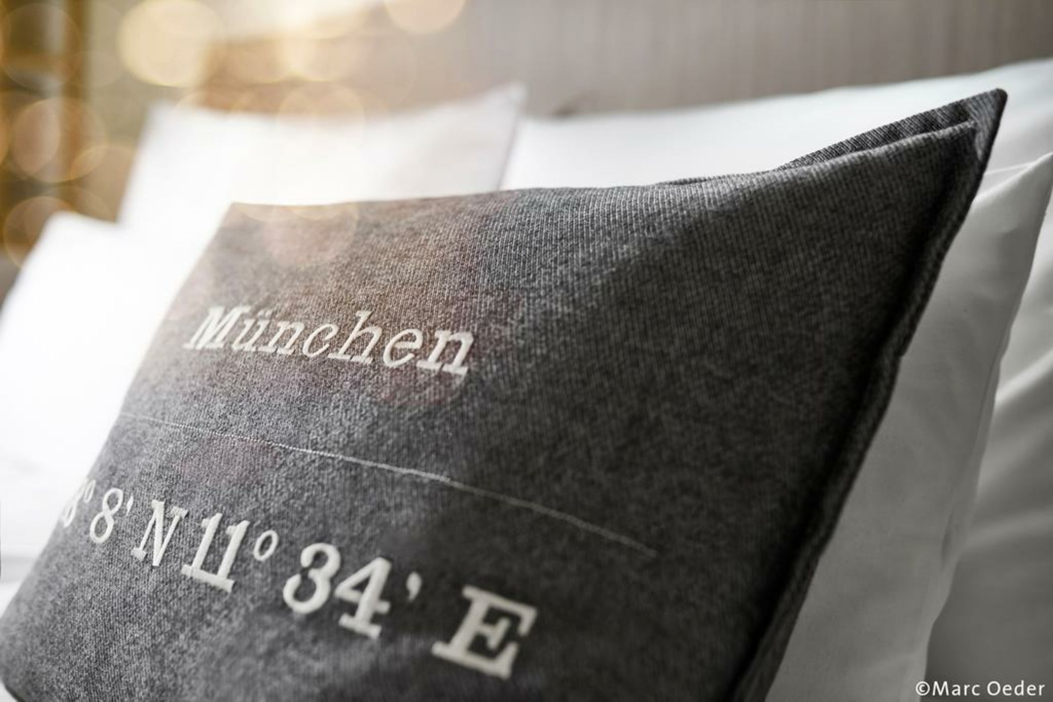 Schwabinger Wahrheit by Geisel