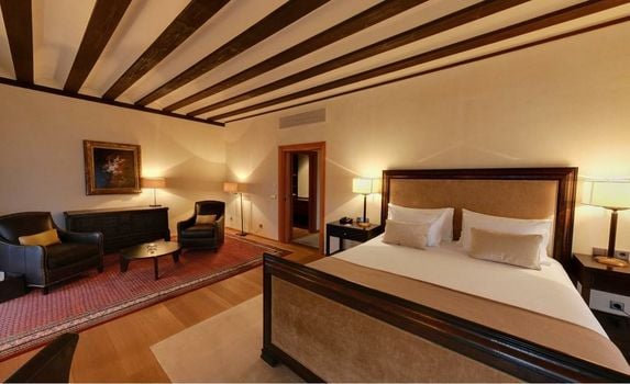 Abadia Retuerta LeDomaine
