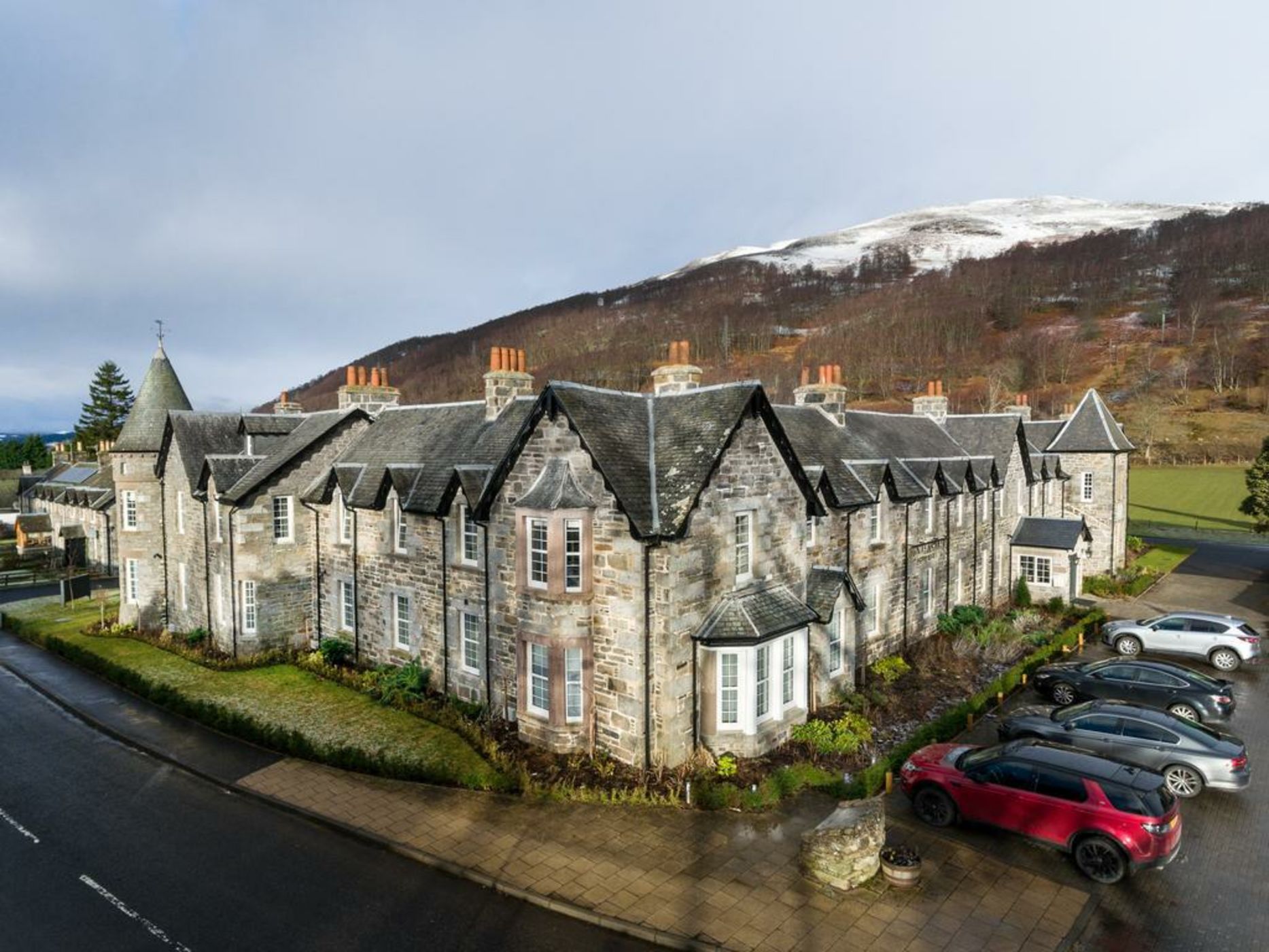 Dunalastair Hotel Suites