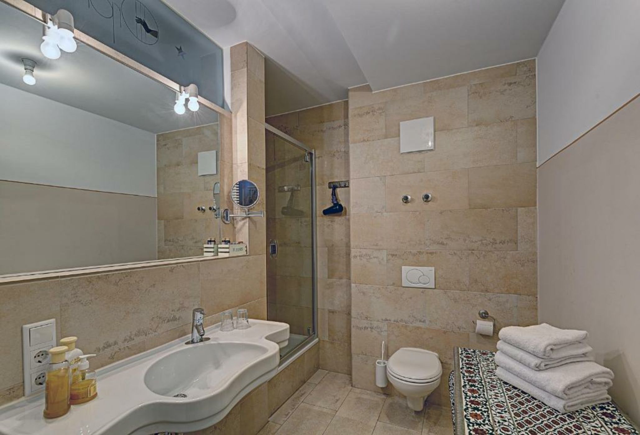 Hotel Orphée - Großes Haus