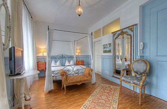Hotel Orphée - Großes Haus