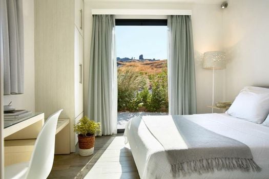 Eleia Seafront Villas