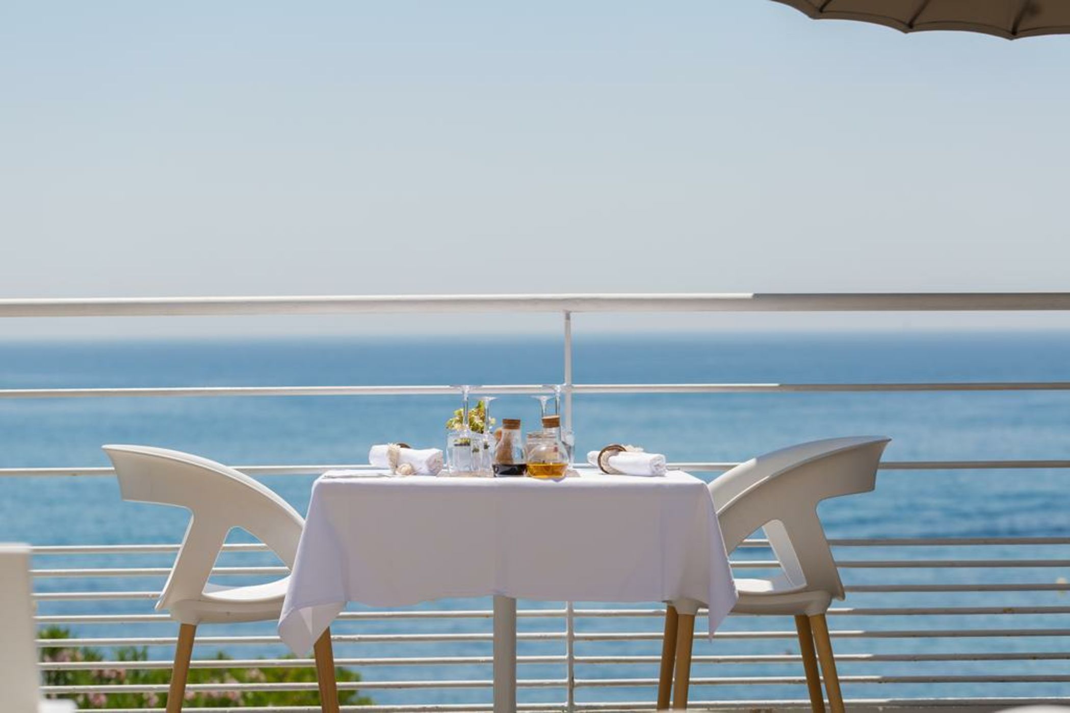 Hotel de La Plage - Mahogany