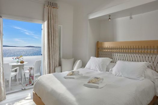 Saint John Hotel Villas & Spa