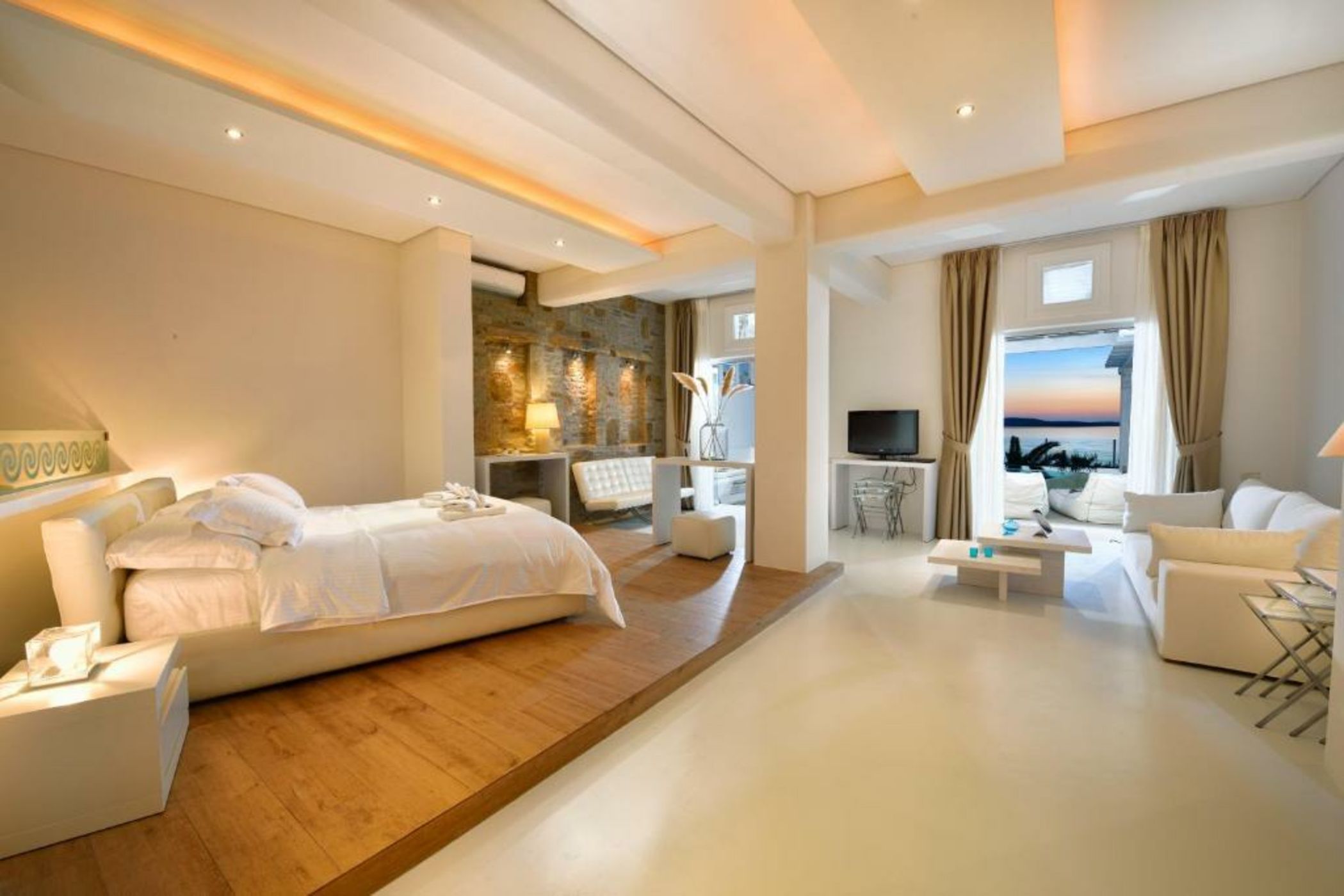 Saint John Hotel Villas & Spa