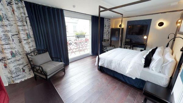 Mom'Art Hotel