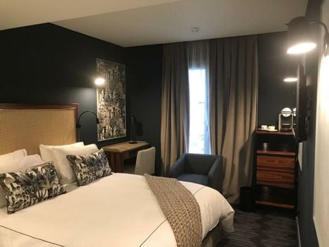 Mom'Art Hotel