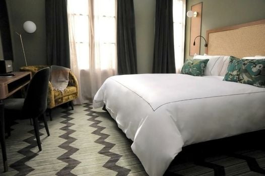 Mom'Art Hotel
