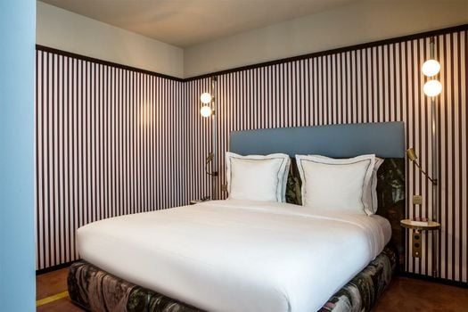 Hôtel du Rond-point des Champs-Élysées - Esprit de France
