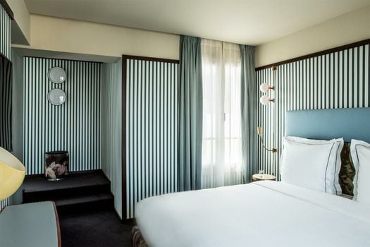Hôtel du Rond-point des Champs-Élysées - Esprit de France