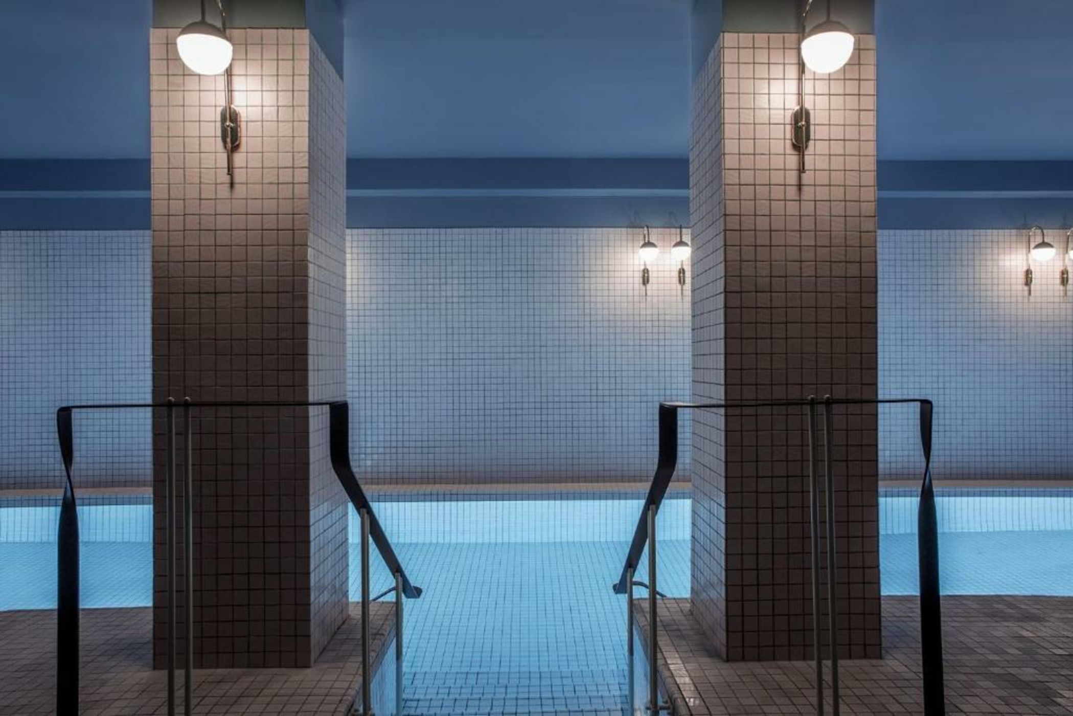 Hôtel du Rond-point des Champs-Élysées - Esprit de France