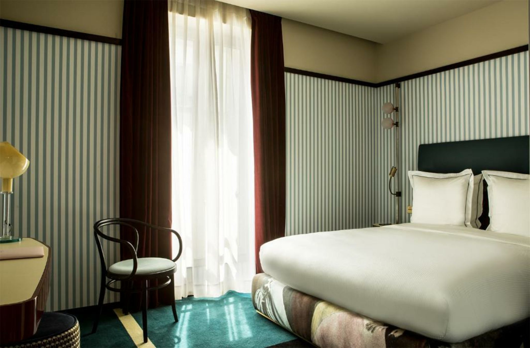 Hôtel du Rond-point des Champs-Élysées - Esprit de France