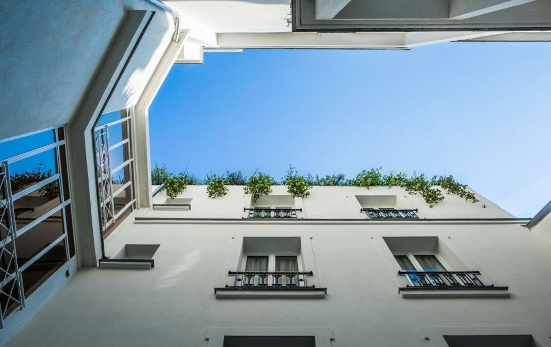 Hôtel du Rond-point des Champs-Élysées - Esprit de France