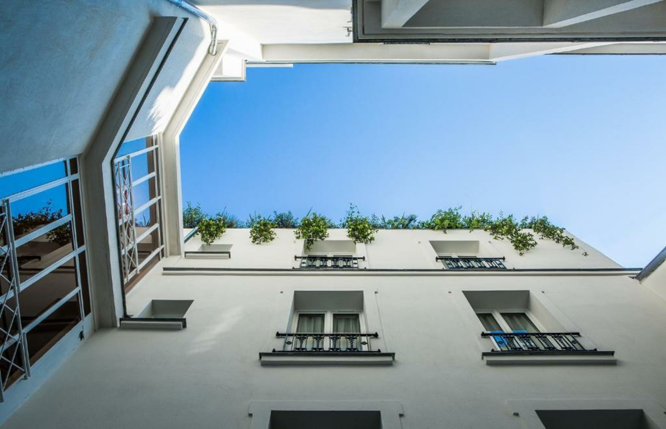 Hôtel du Rond-point des Champs-Élysées - Esprit de France