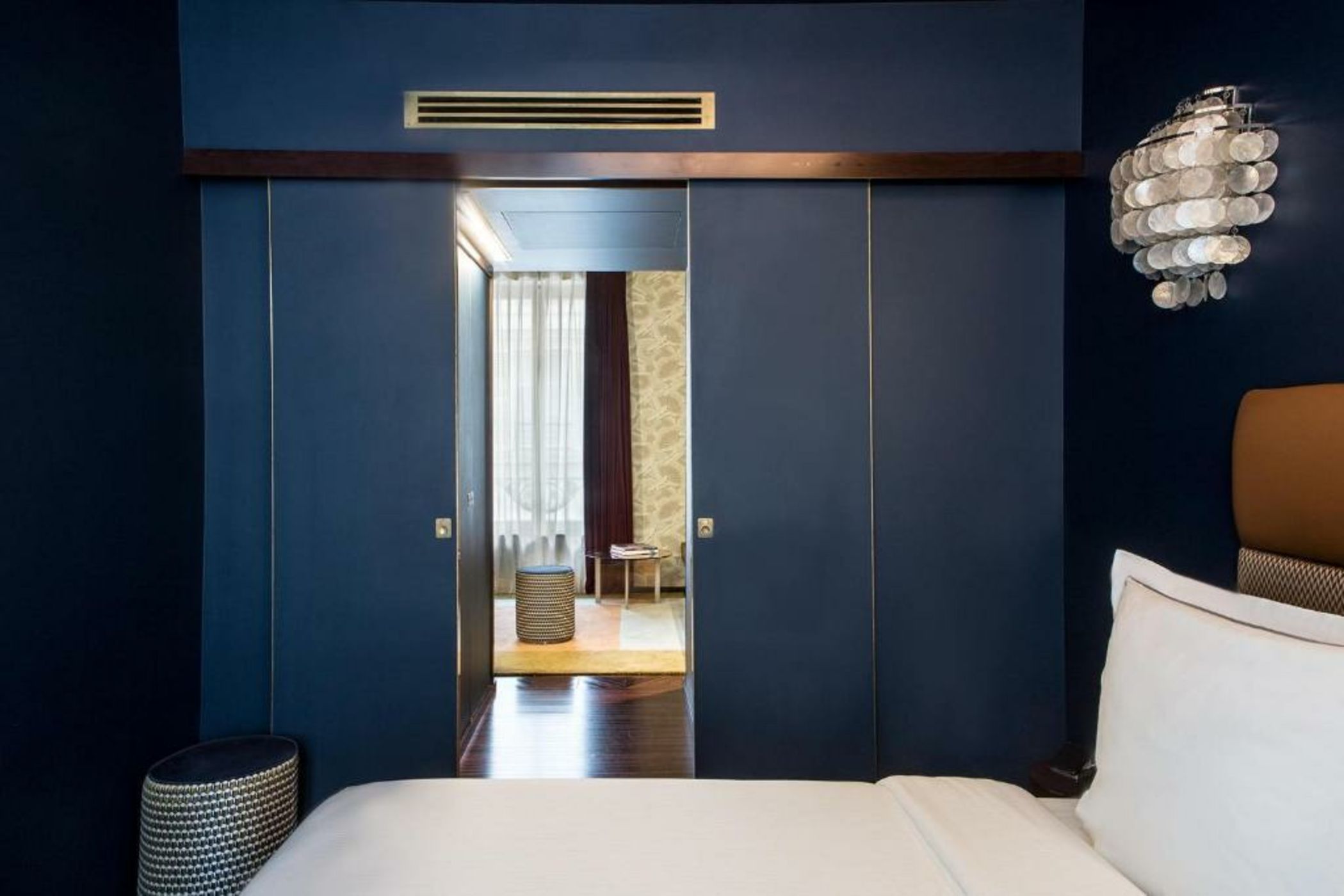 Hôtel du Rond-point des Champs-Élysées - Esprit de France