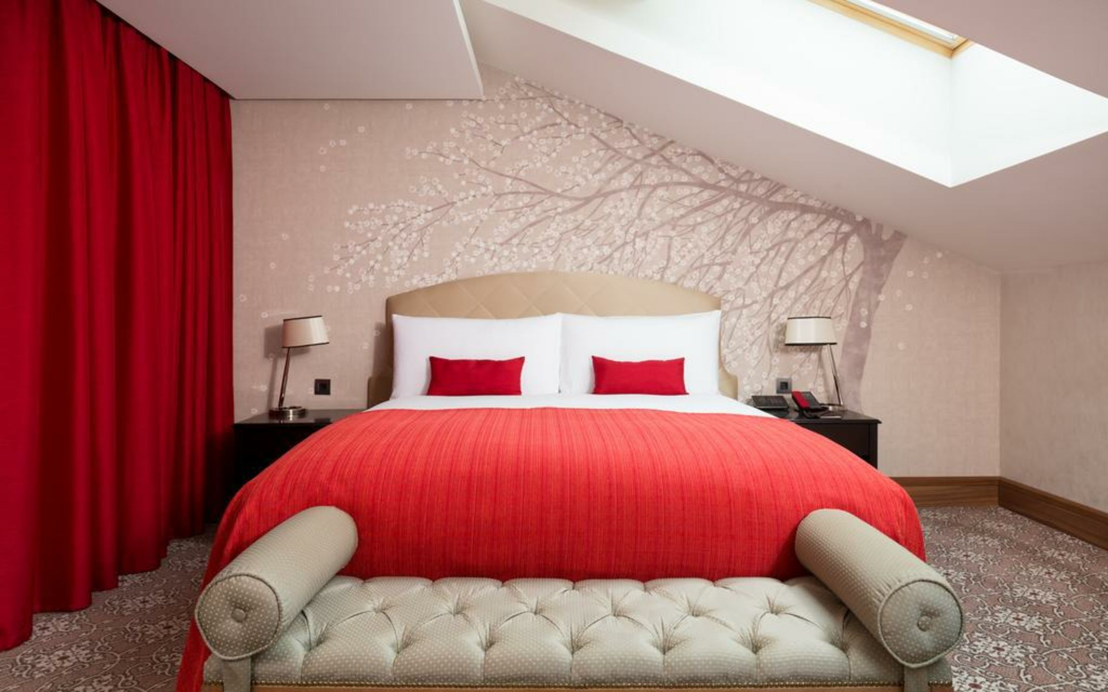 Lotte Hotel St. Petersburg