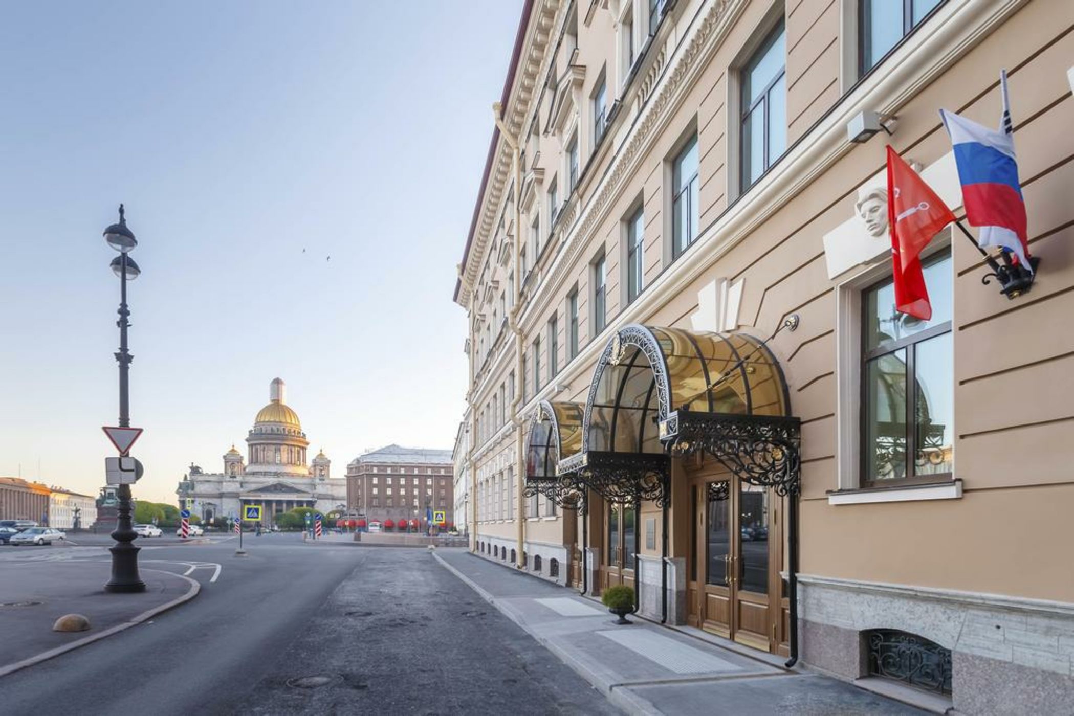 Lotte Hotel St. Petersburg