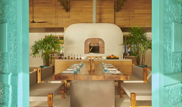 Fairmont Maldives, Sirru Fen Fushi