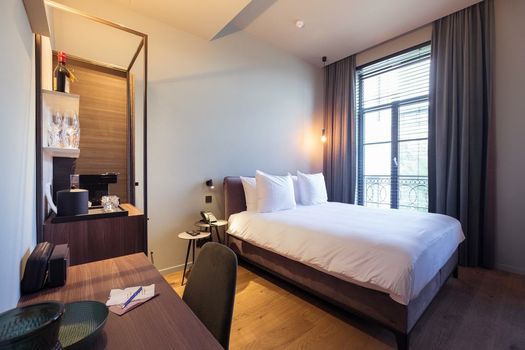 U Eat & Sleep Antwerp