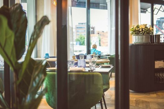 U Eat & Sleep Antwerp