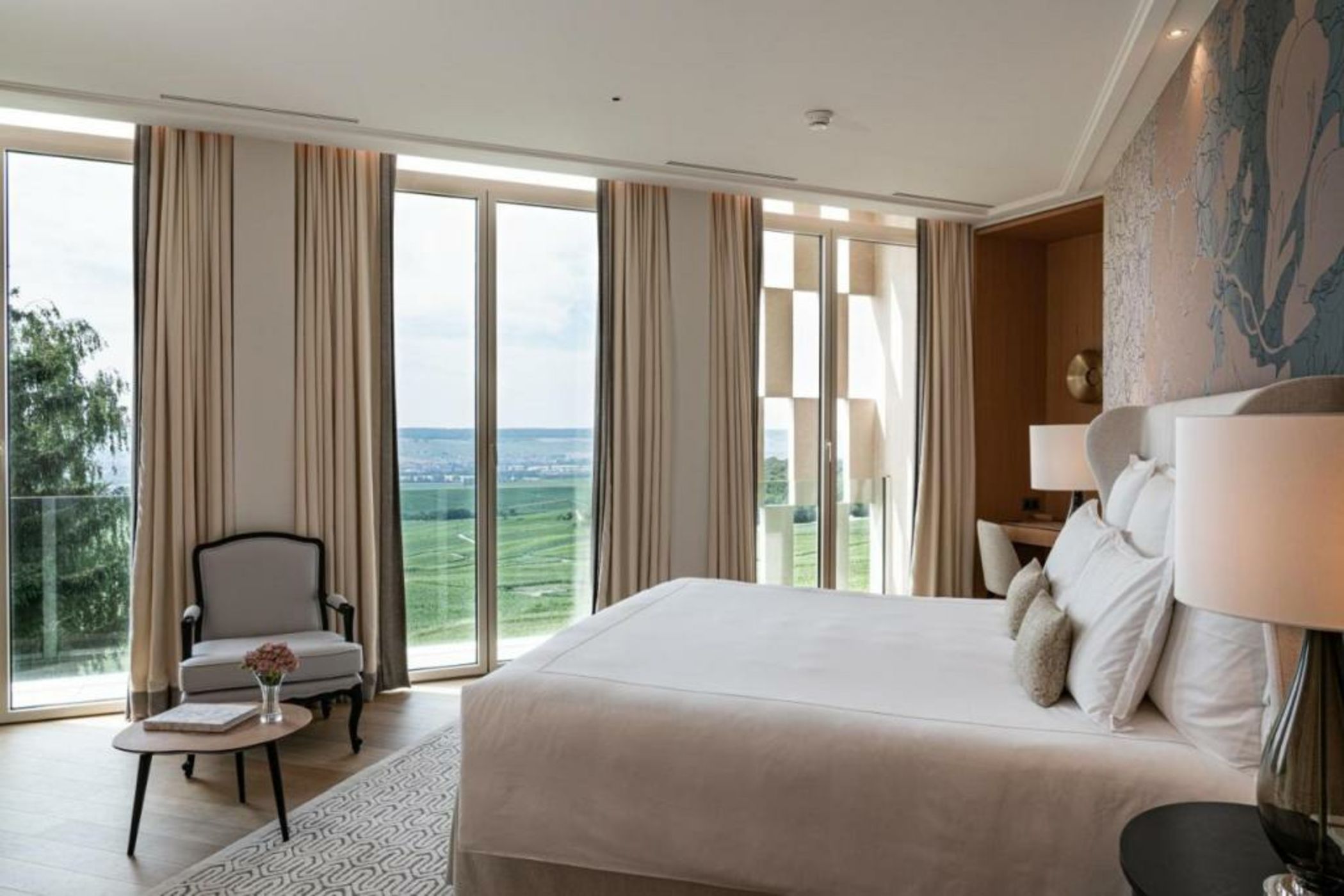 Royal Champagne Hotel & Spa