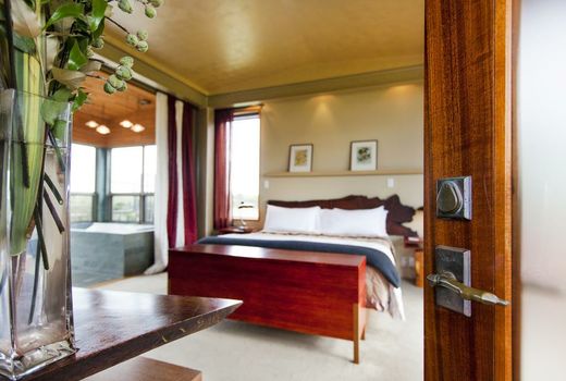 Hapuku Lodge & Tree Houses