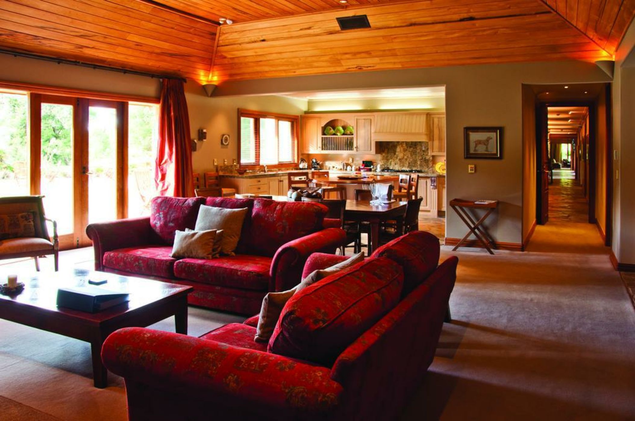 Treetops Lodge & Estate