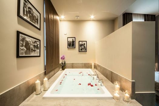 Vittoriano Luxury Suites