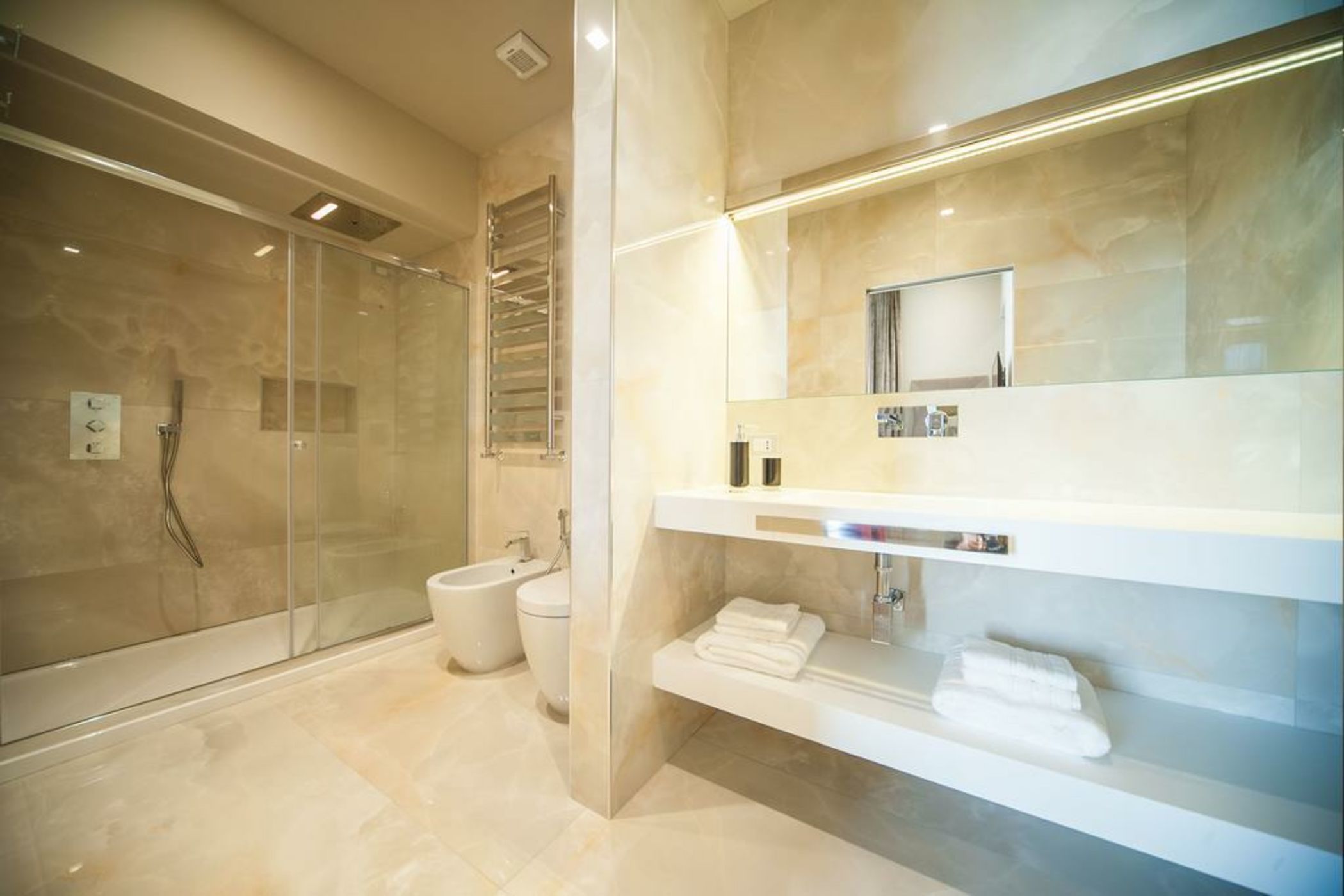 Vittoriano Luxury Suites