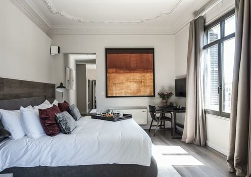 Casagrand Luxury Suites