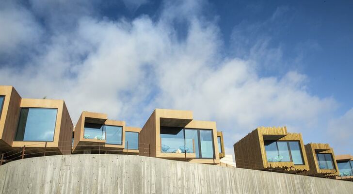 Noah Surf House Portugal