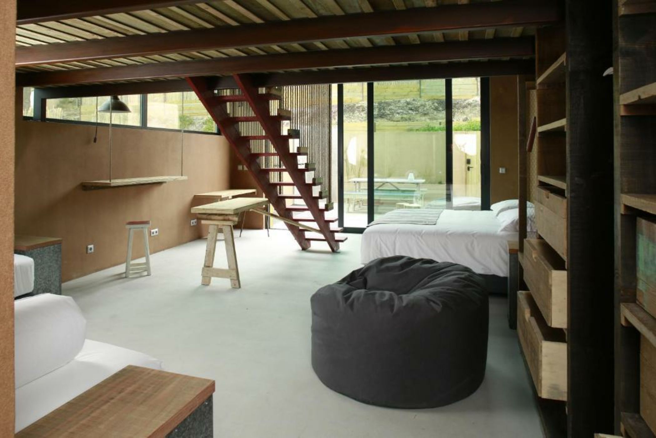 Noah Surf House Portugal