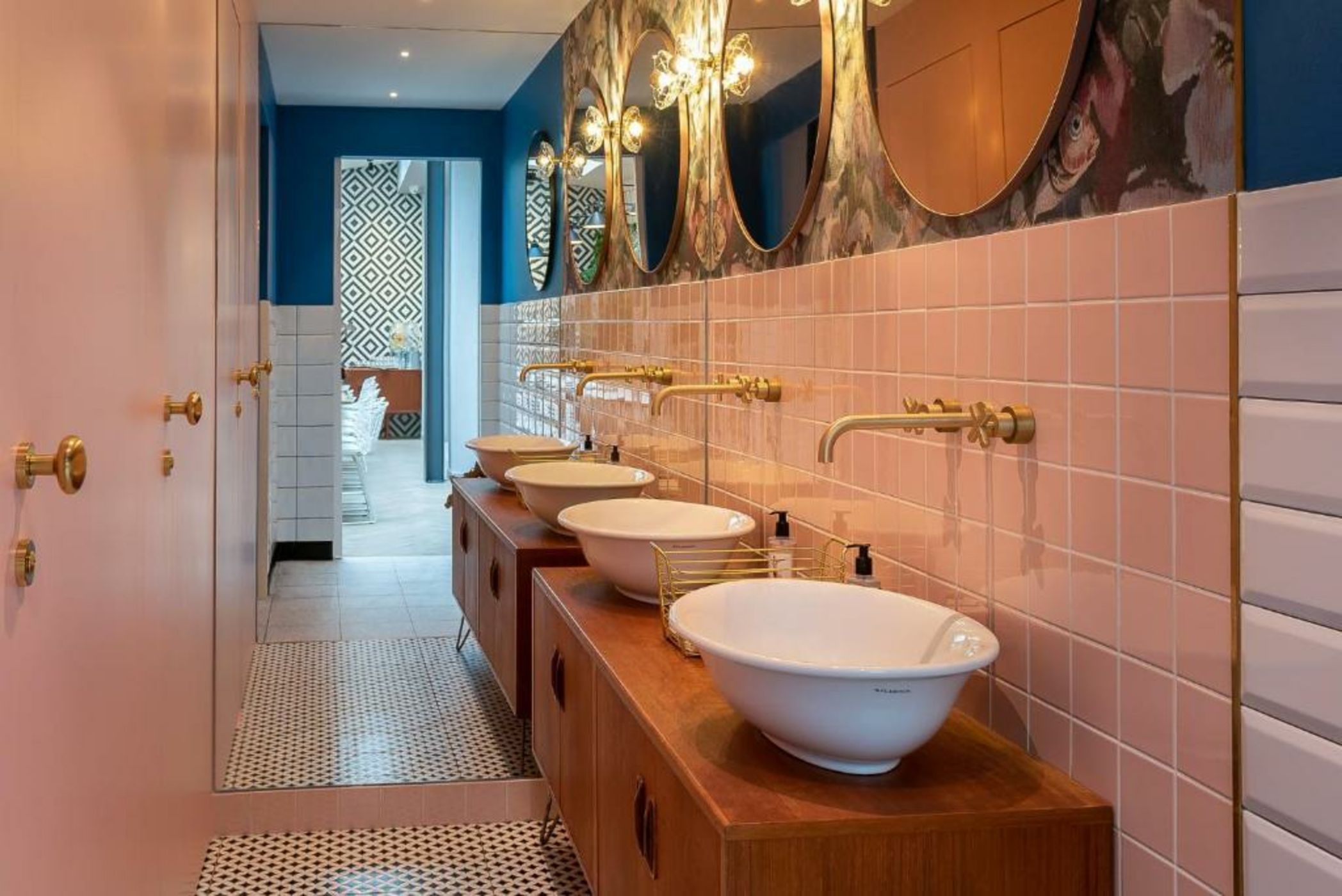 The Box Riccione - Adults Only