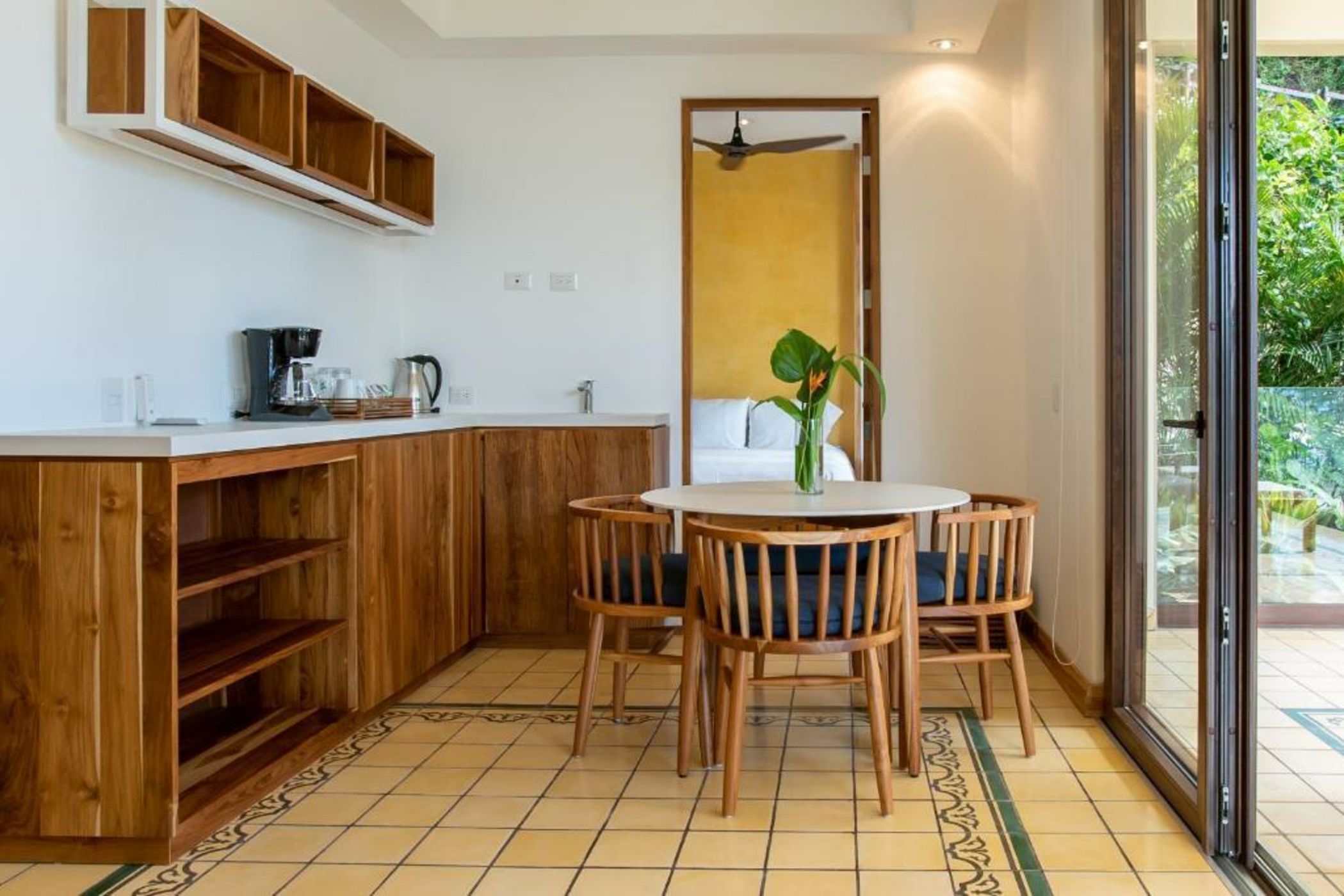 Arenas del Mar Beachfront & Rainforest Resort