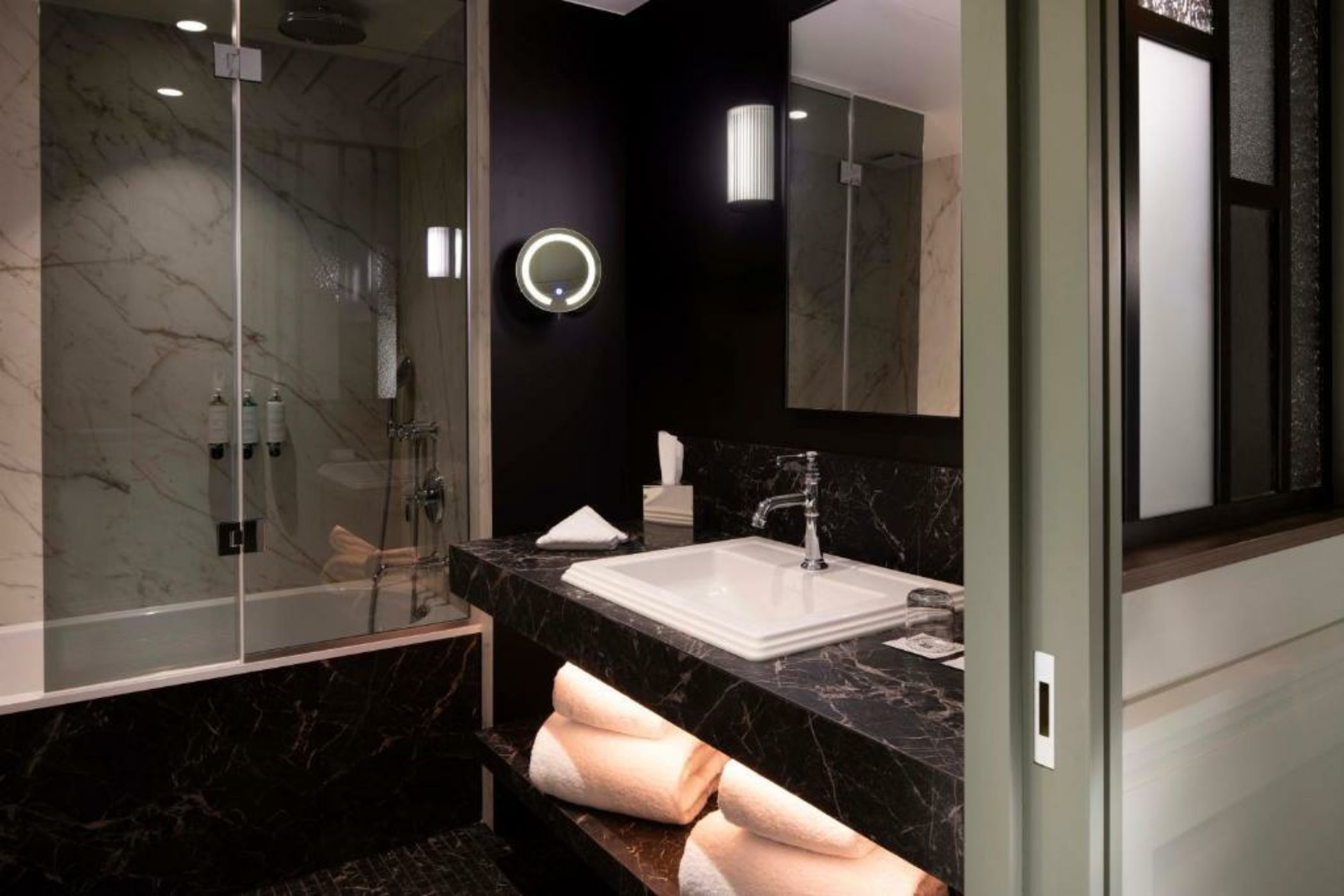 Maison Rouge Strasbourg Hotel & Spa, Autograph Collection