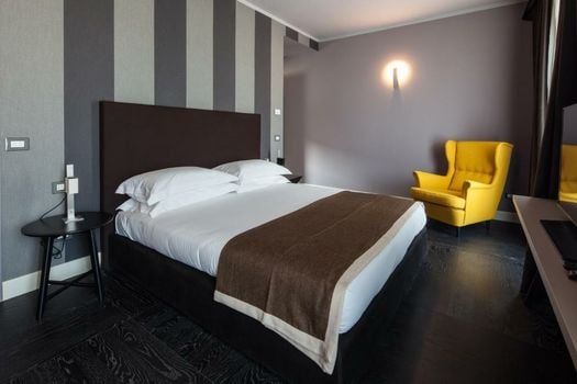 Fifty House Cellini