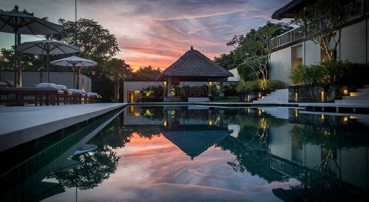 REVĪVŌ Wellness Resort Nusa Dua Bali