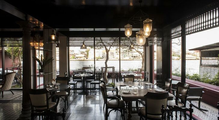 Amdaeng Bangkok Riverside Hotel - SHA Plus Certified