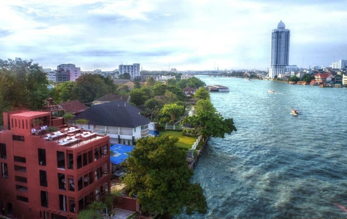Amdaeng Bangkok Riverside Hotel - SHA Plus Certified