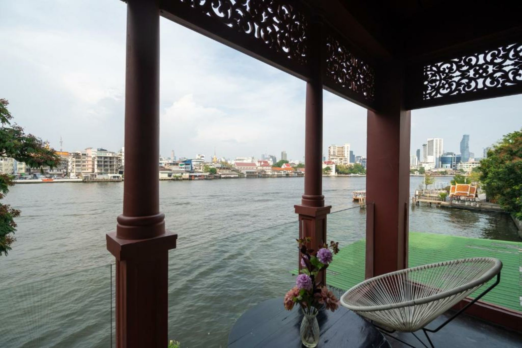 Amdaeng Bangkok Riverside Hotel - SHA Plus Certified
