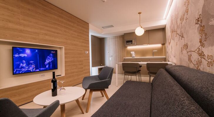 Joel Hotel