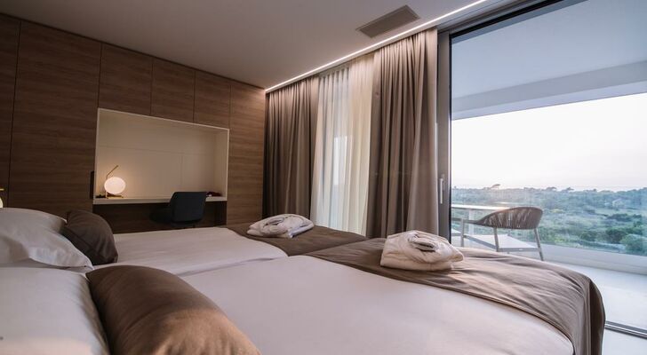 Joel Hotel