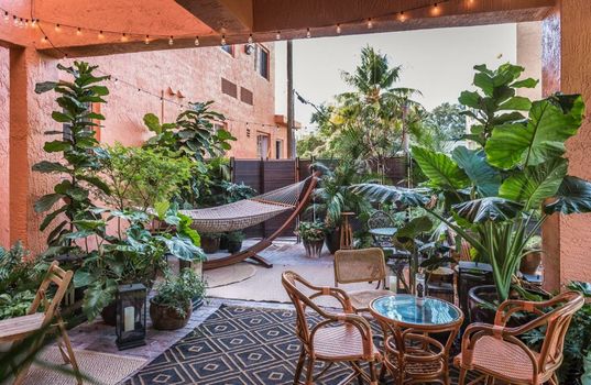 Life House, Little Havana