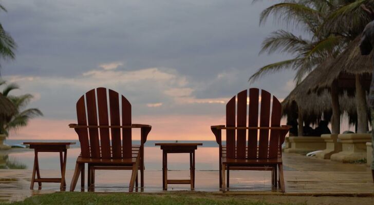 Bar Reef Resort