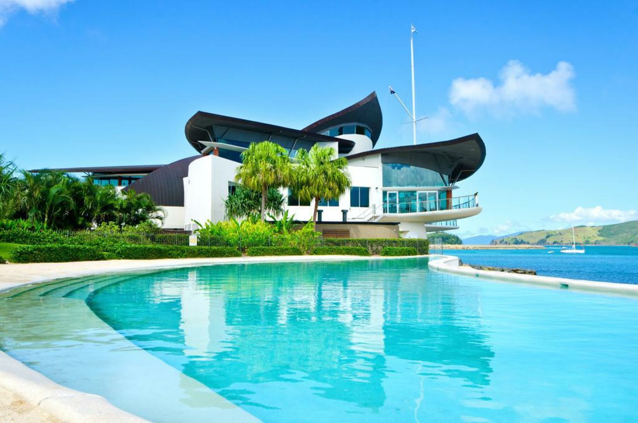 Yacht Club Villa