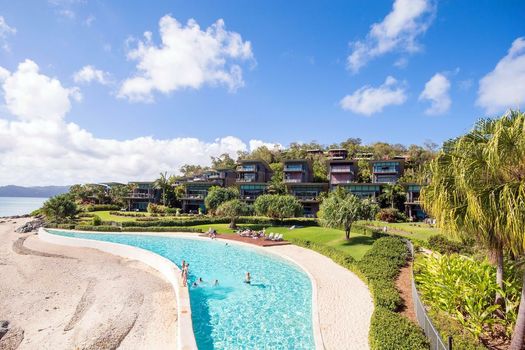 Yacht Club Villa