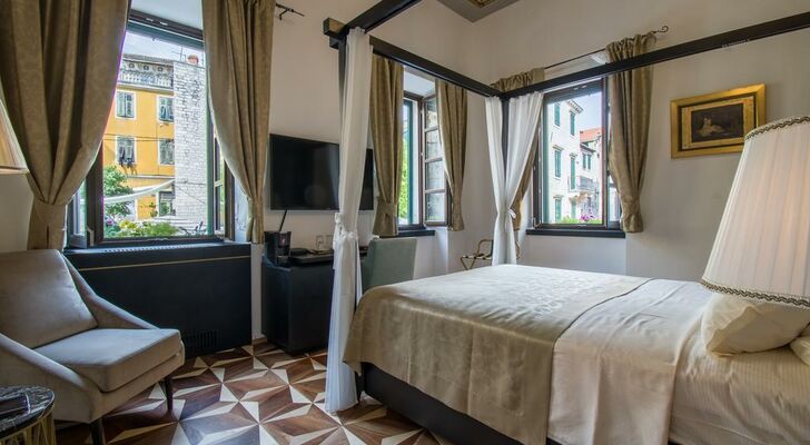 Heritage Hotel King Kresimir - Adults only