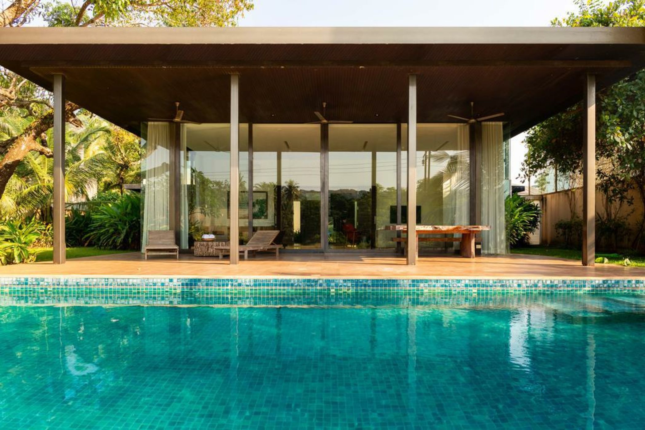 Bella Antlia by Vista Rooms